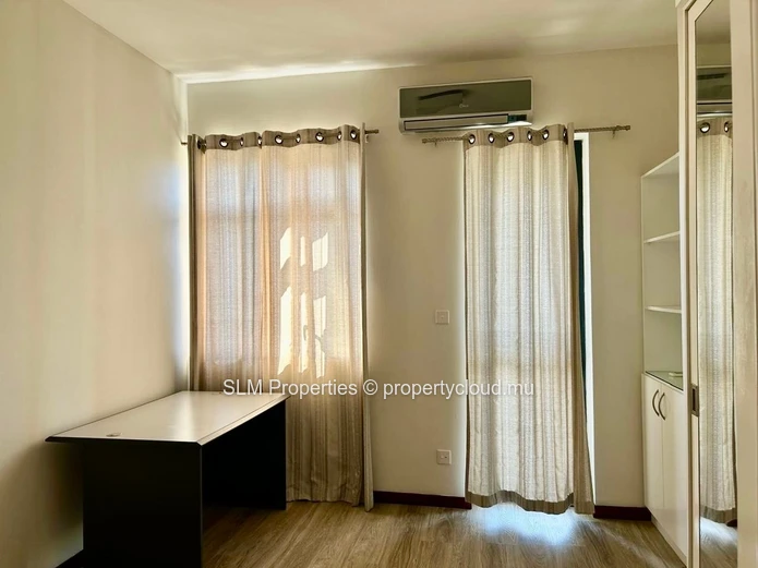 Rose Hill -à vendre appartement meublé de 3chambres