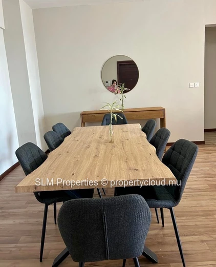 Rose Hill -à vendre appartement meublé de 3chambres