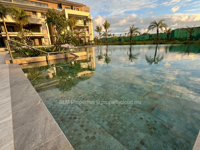 Brand new , luxurious 3 bedroom apartment in Mon Choisy